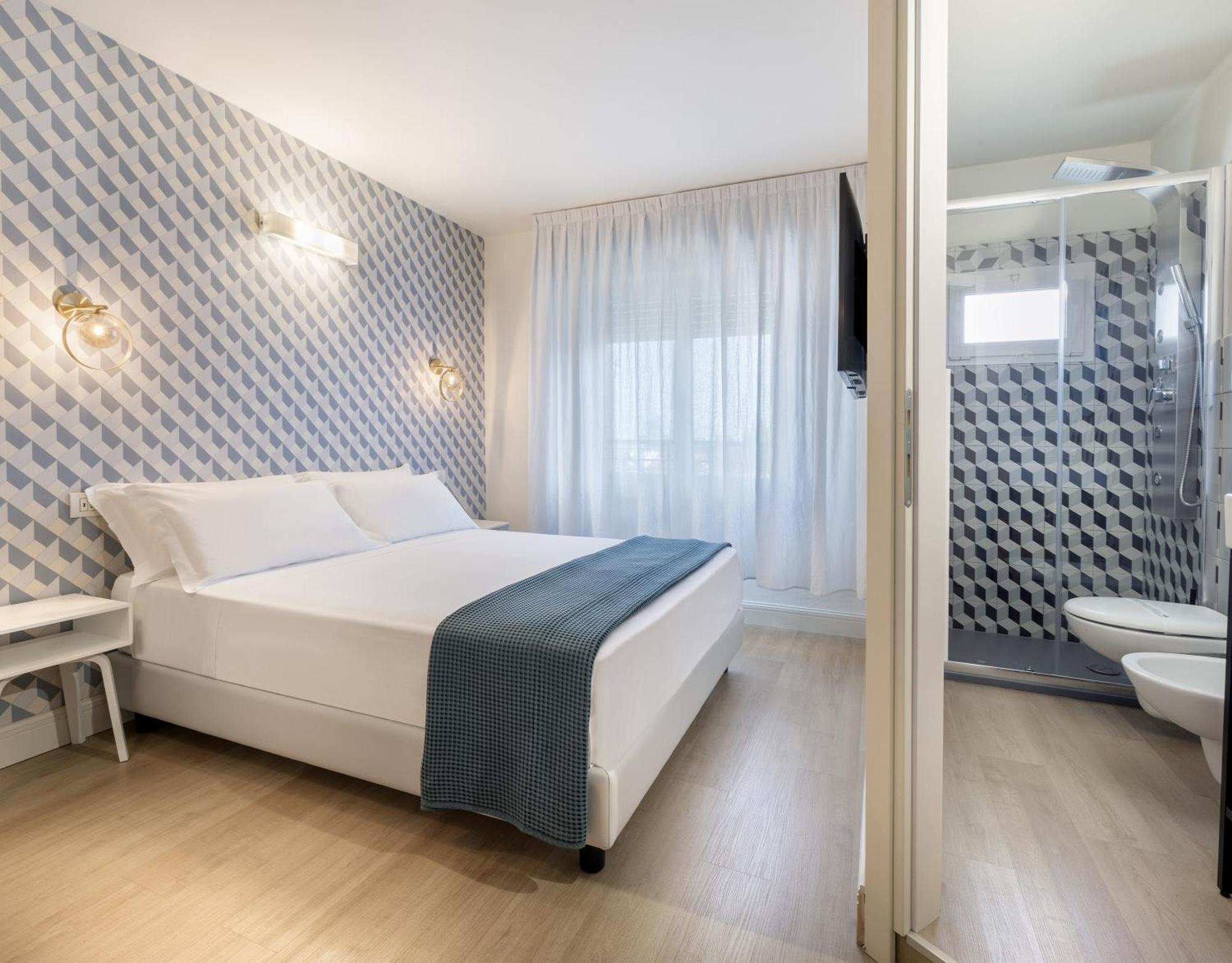 Hotel Buona Fortuna Беллария-Иджеа-Марина Экстерьер фото
