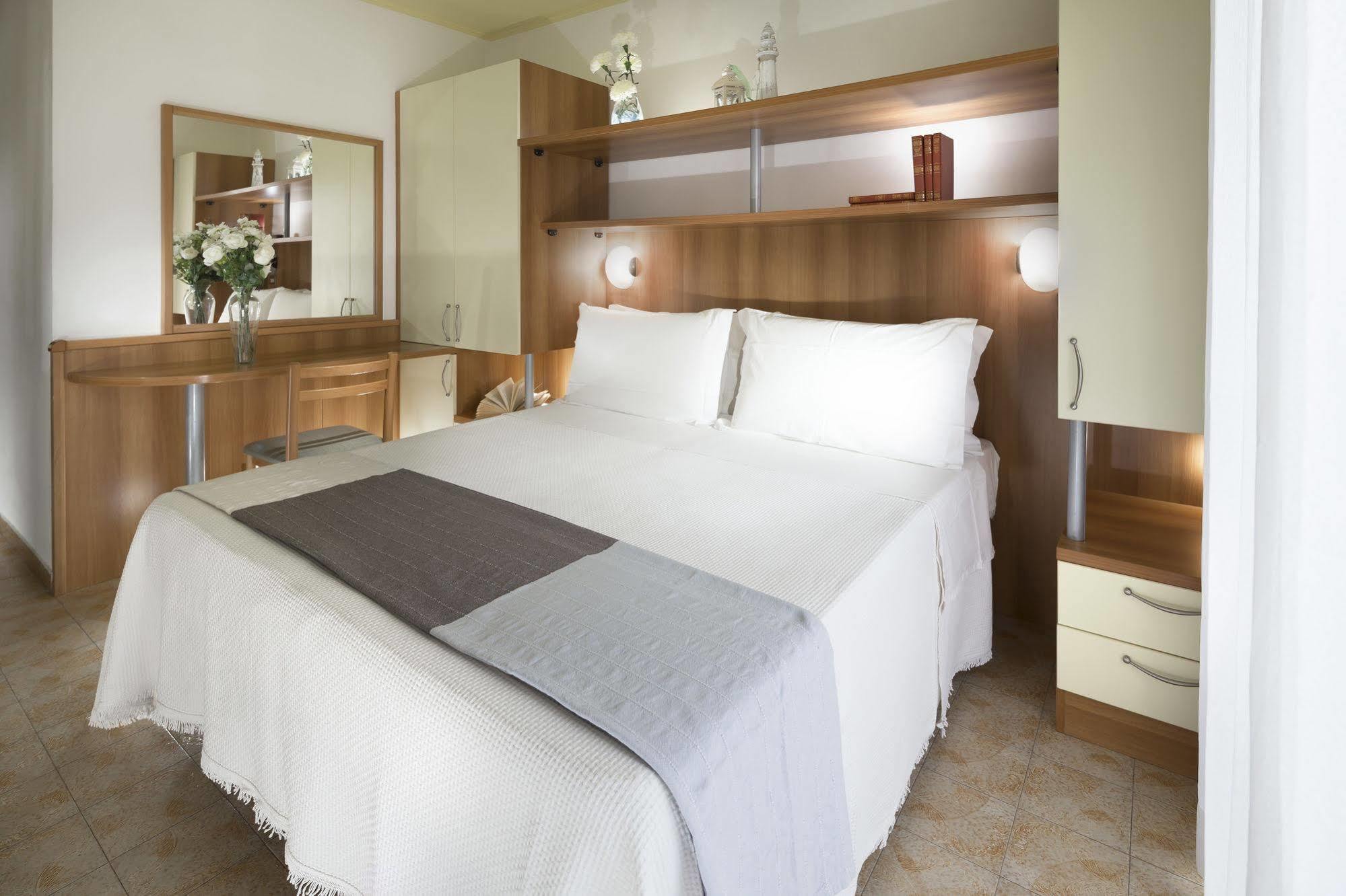 Hotel Buona Fortuna Беллария-Иджеа-Марина Экстерьер фото